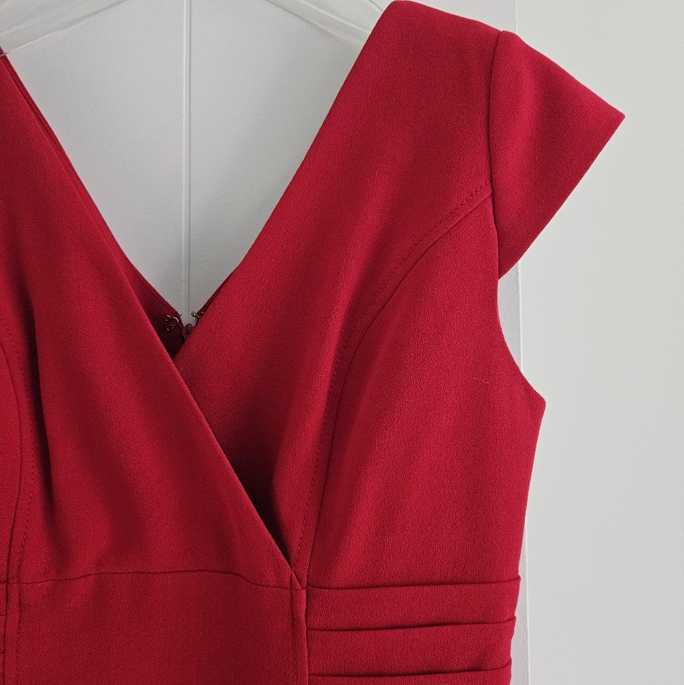 🎉 Red Sheath Dress Sz S 4 6 V Neck Cap Sleeve Elegant Le Chateau - Picture 6 of 11